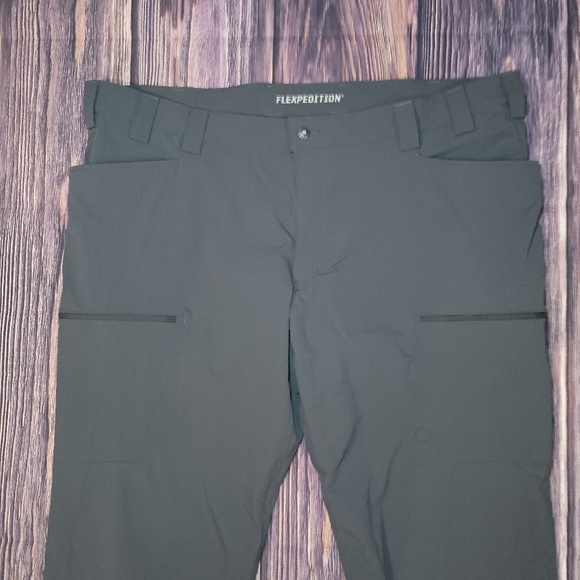 Duluth trading flexpedition pants size 46x32 mens - Picture 2 of 8